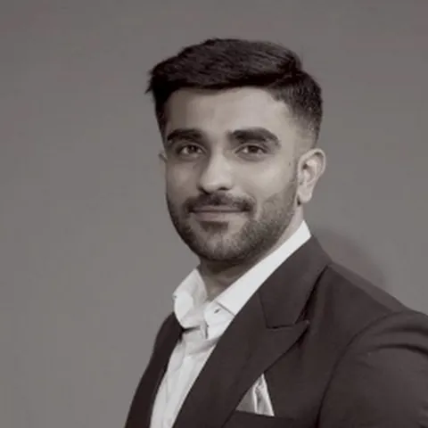 Muhammad Qasim, Senior Associate, London